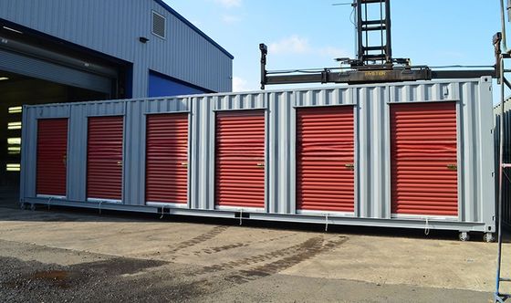 Container certificado CSC de 40 pés com portas de rolos e dimensões internas de 12.032 x 2.352 x 2.695 m