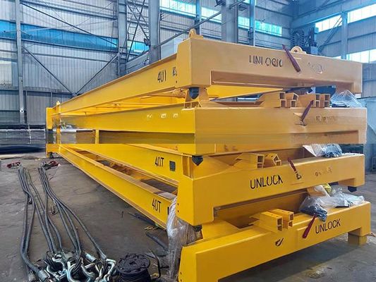 Condição 42 toneladas de carga útil 40 pés de contêiner de navegação espalhador vigas de elevação semi-automáticas com dimensão de espiga 12118 x 2438 mm